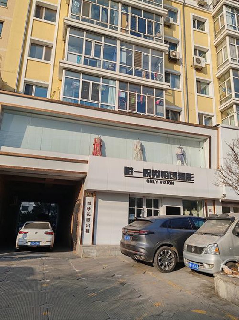 哈尔滨的服装新潮流：悦辰琴服装店引领时尚前沿